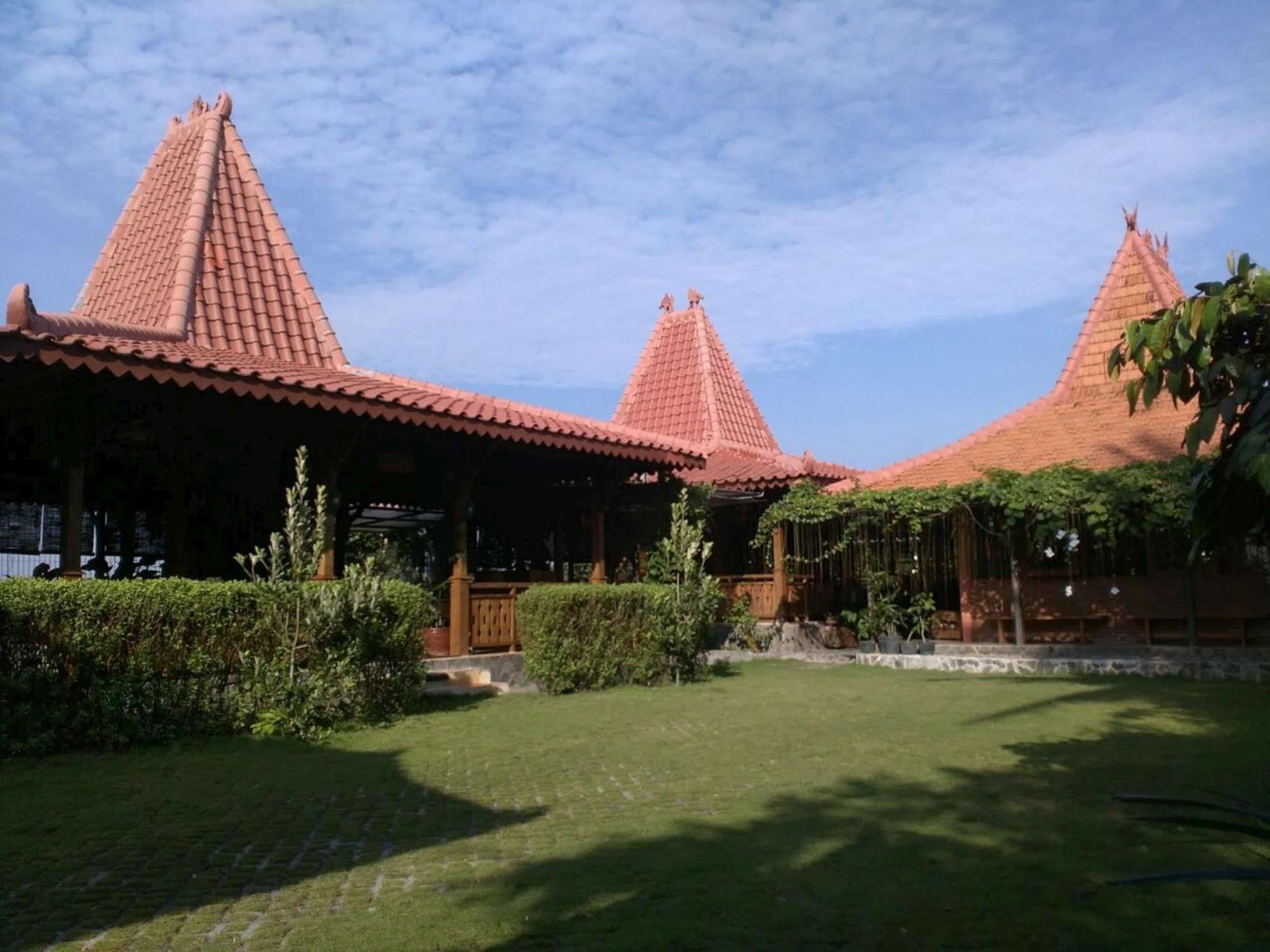 Joglo Ayem Tentrem Prambanan Exterior foto